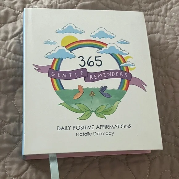 365 Gentle Reminders Book - Picture 1 of 5